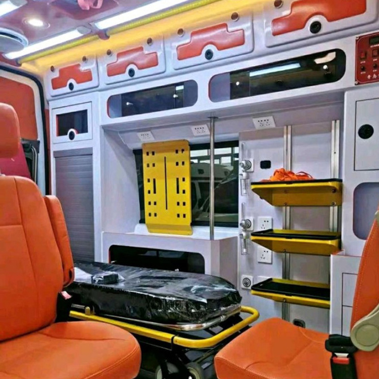 饶平长途救护车护送病人租赁价格